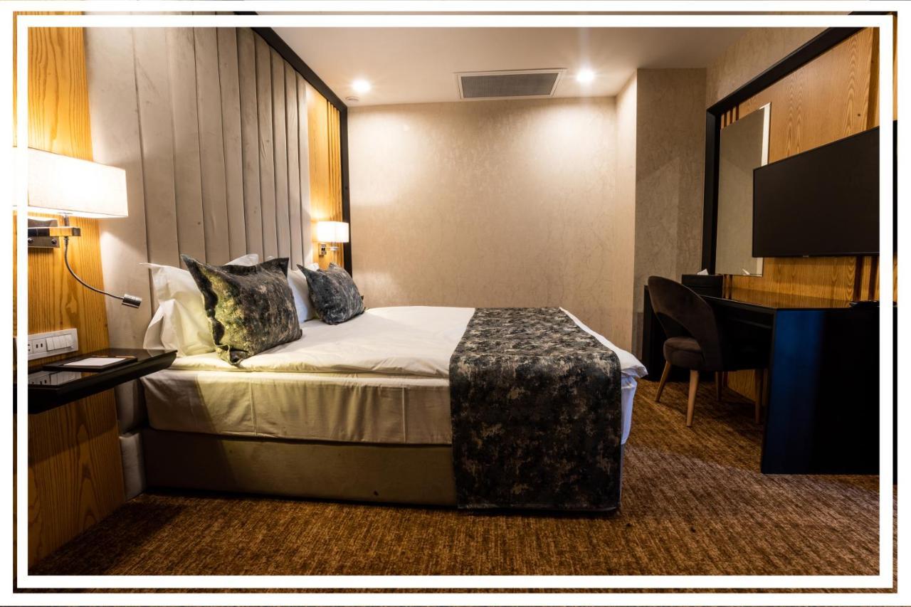 Premium Hotel กันจา ภายนอก รูปภาพ