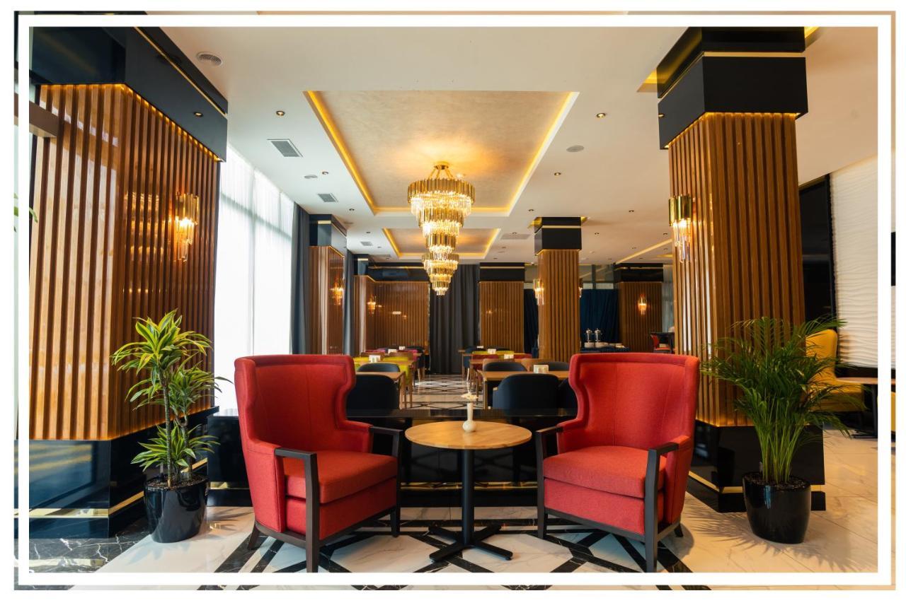 Premium Hotel กันจา ภายนอก รูปภาพ