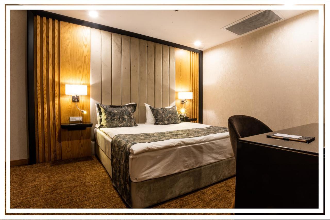 Premium Hotel กันจา ภายนอก รูปภาพ