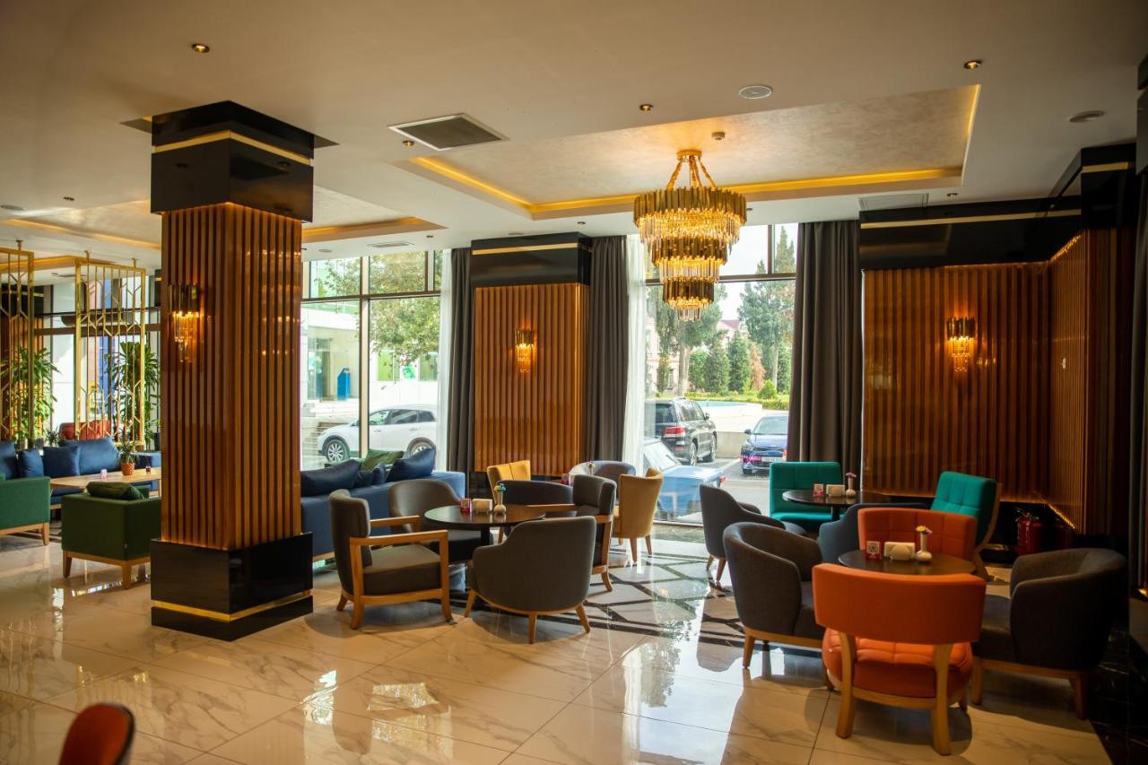 Premium Hotel กันจา ภายนอก รูปภาพ